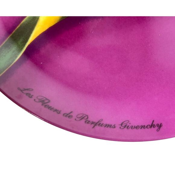 Givenchy Les Fleurs de Parfums 8.25" Salad/Dessert Plates-Excellent-Set of 2 - Picture 7 of 9